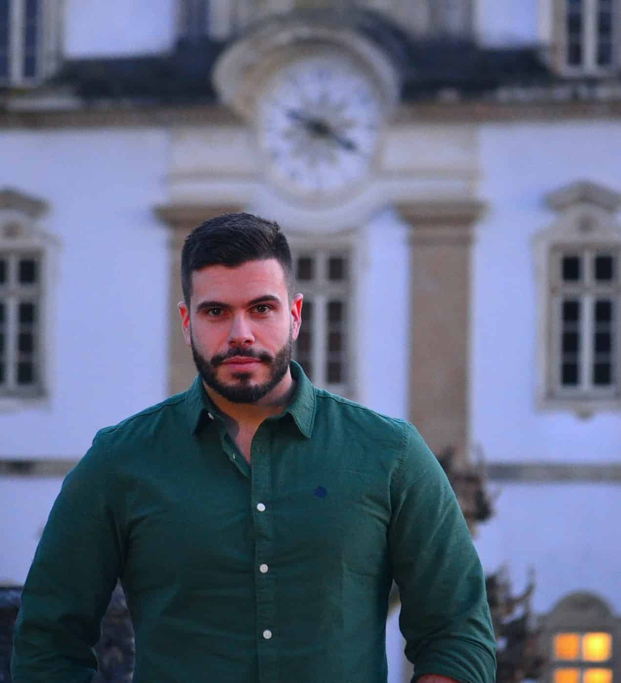 Miguel Chau